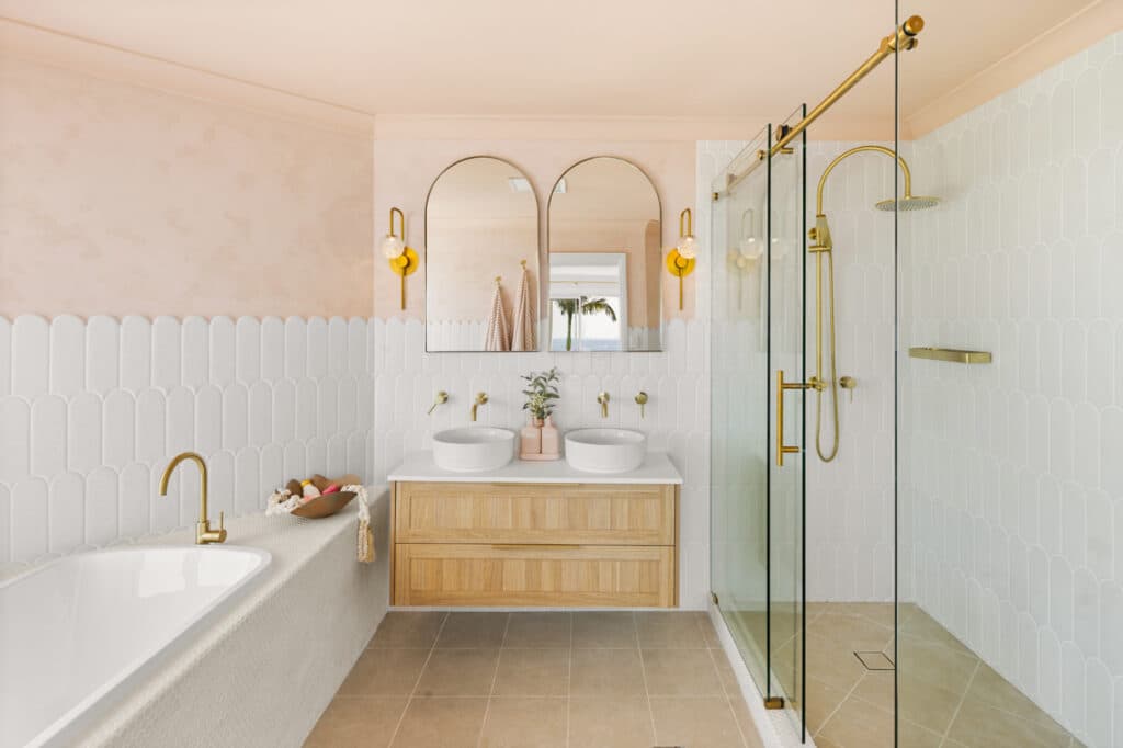 pink accents in the bathroom