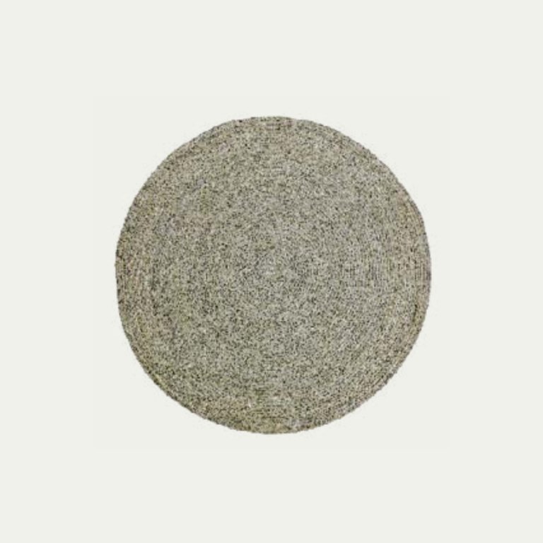 Jute round rug in Riverstone